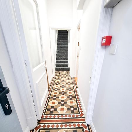 Stunning Flat Close To Beach Swansea Exterior foto