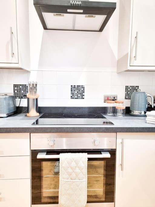 Stunning Flat Close To Beach Swansea Exterior foto